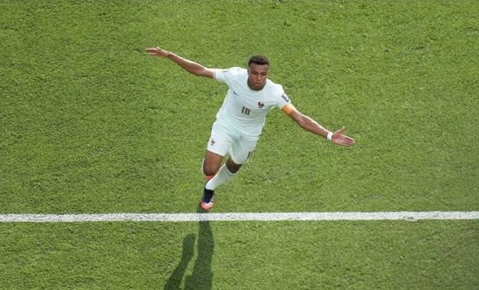 Mbappé: Quem é o atleta que conduz a seleção francesa