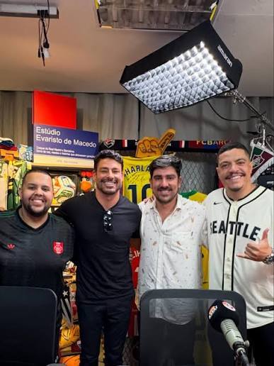 Atores da série “Jogada de Risco” falam sobre saúde mental no futebol
