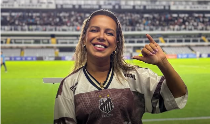 Quem é Naty Potira? Saiba mais sobre a torcedora do Santos que luta contra o câncer 