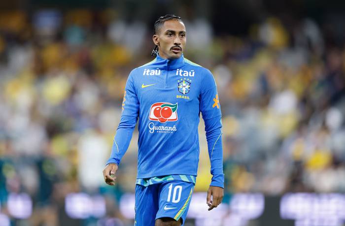 Raphinha assume a camisa 10 da seleção brasileira em amistosos 