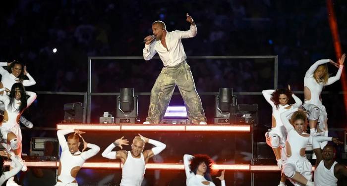 Música com esporte: Show na NFL mostra como a mistura funciona