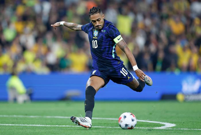 Seleção vence amistoso com dois pênaltis convertidos