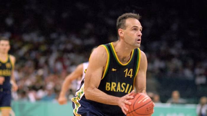 Efeito Oscar Schmidt: entenda o legado do camisa 14 dentro e fora das quadras